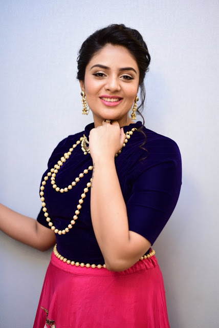 TV Actress Sreemukhi Photos In Traditional Blue Lehenga Choli 60